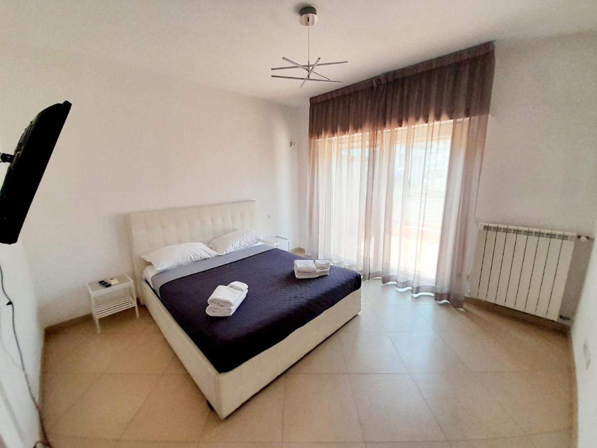 Mayfair Lifestyle Suites By Babylon Stay Napoli Ngoại thất bức ảnh