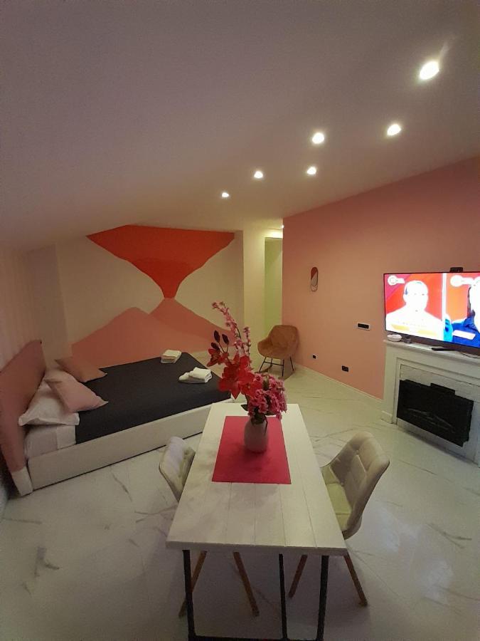 Mayfair Lifestyle Suites By Babylon Stay Napoli Ngoại thất bức ảnh
