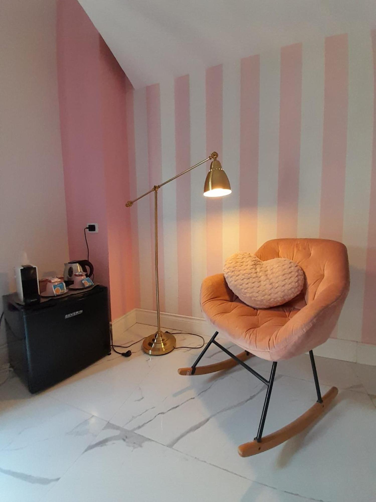Mayfair Lifestyle Suites By Babylon Stay Napoli Ngoại thất bức ảnh