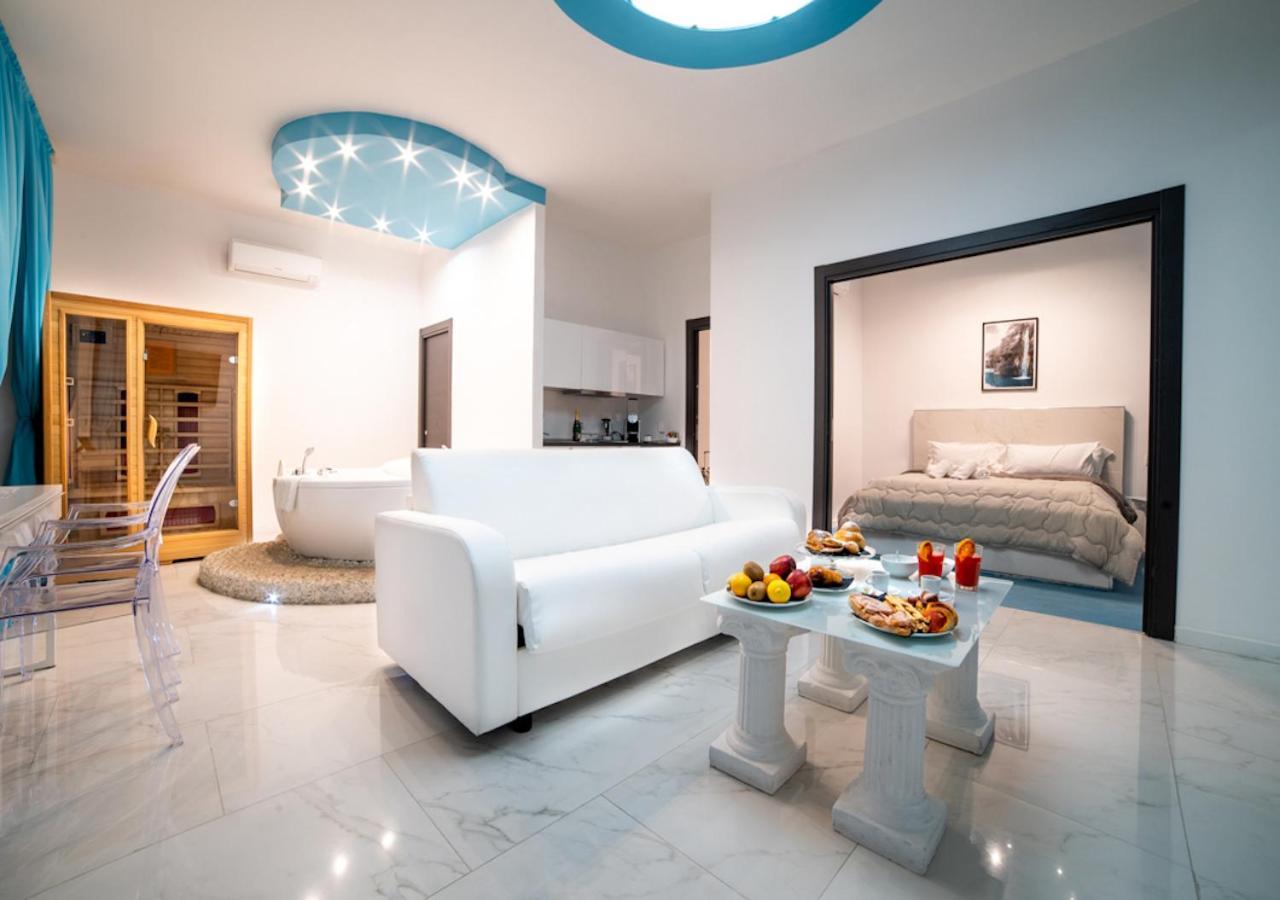 Mayfair Lifestyle Suites By Babylon Stay Napoli Ngoại thất bức ảnh
