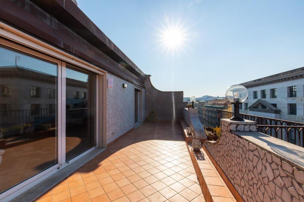 Mayfair Lifestyle Suites By Babylon Stay Napoli Ngoại thất bức ảnh